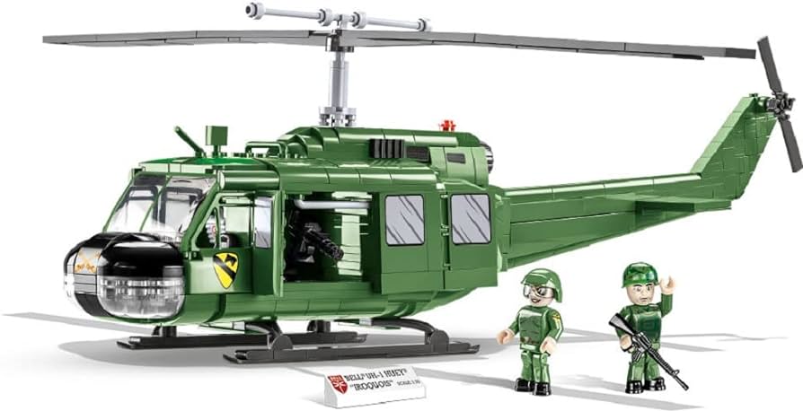 2423 - Bell UH-1 Huey 'Iroquois' (Helicopter) 1:32 Scale