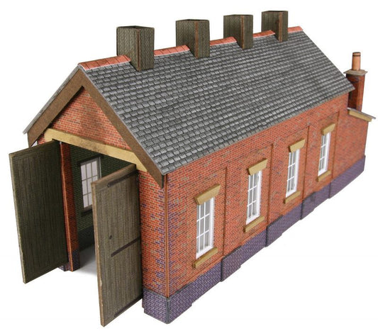 PN931  Single track engine shed - brick