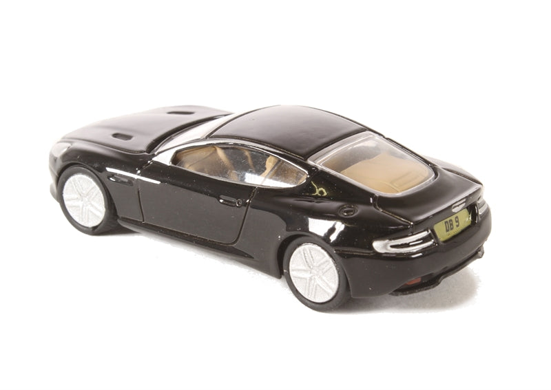 76AMDB9002 - Aston Martin DB9 Coupe