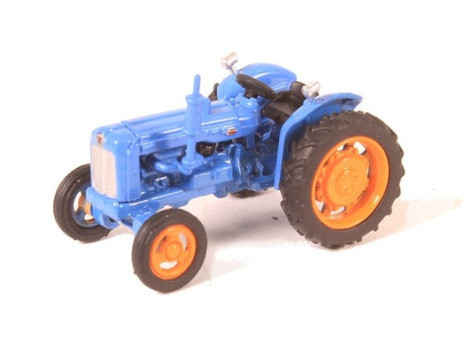 76TRAC001 - Fordson Tractor