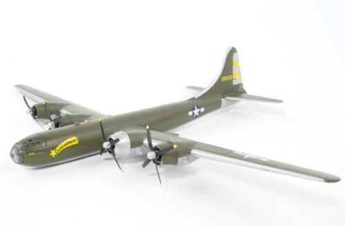 AA31801 - Boeing B-29 Superfortress 'Esso Express' 1:144 Scale