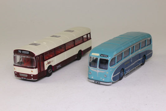 45002 The Varsity Set