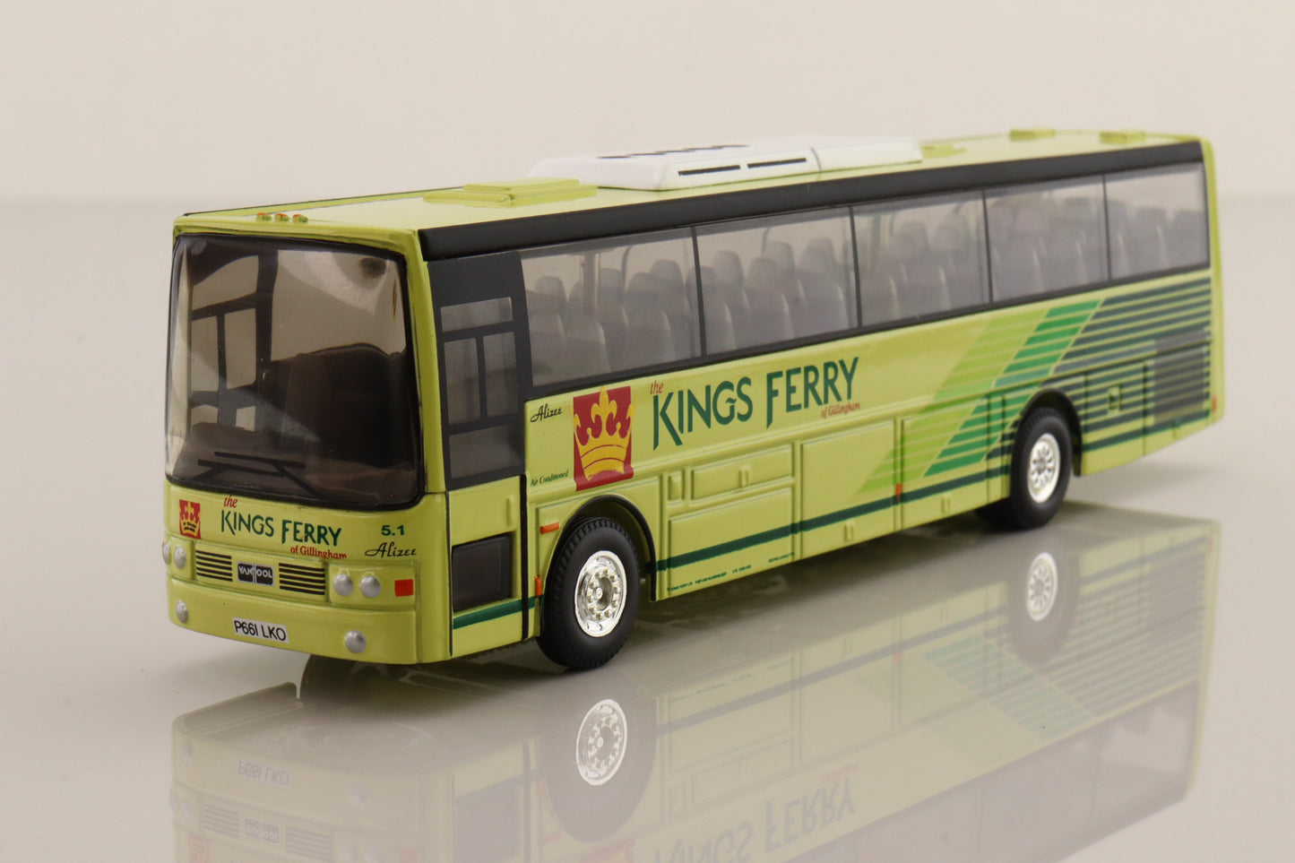 42722 - Van Hool Alizee, The Kings Ferry