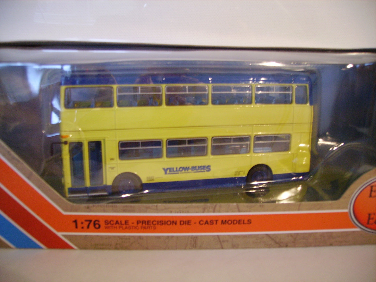 25809 Daimler DMS "Yellow Buses"