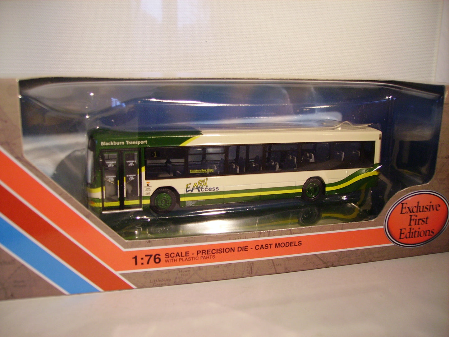 27618 Wright Renown Volvo "Blackburn"